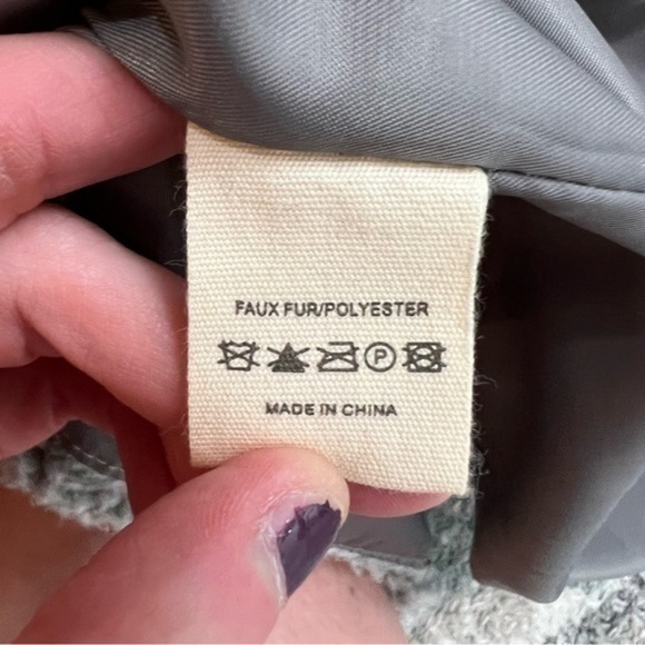 Katydid Teddy Bear Vest Womens Grey Sleeveless size medium - Picture 10 of 10